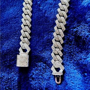 BRAND NEW SILVER MOISSANITE CUBAN V LINK CHAIN‼️
